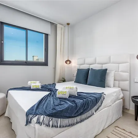 Apartment Vivi Homes - Terra Higueron Luxury, Terrace & Pool