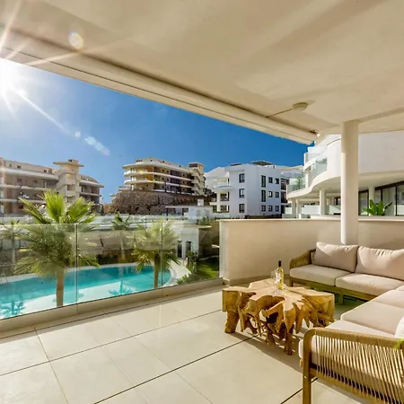 Vivi Homes - Terra Higueron Luxury, Terrace & Pool Apartmán