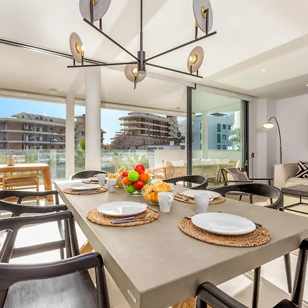 Vivi Homes - Terra Higueron Luxury, Terrace & Pool *