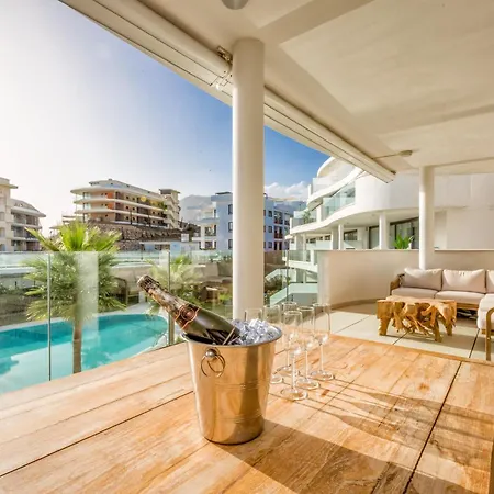 Apartment Vivi Homes - Terra Higueron Luxury, Terrace & Pool